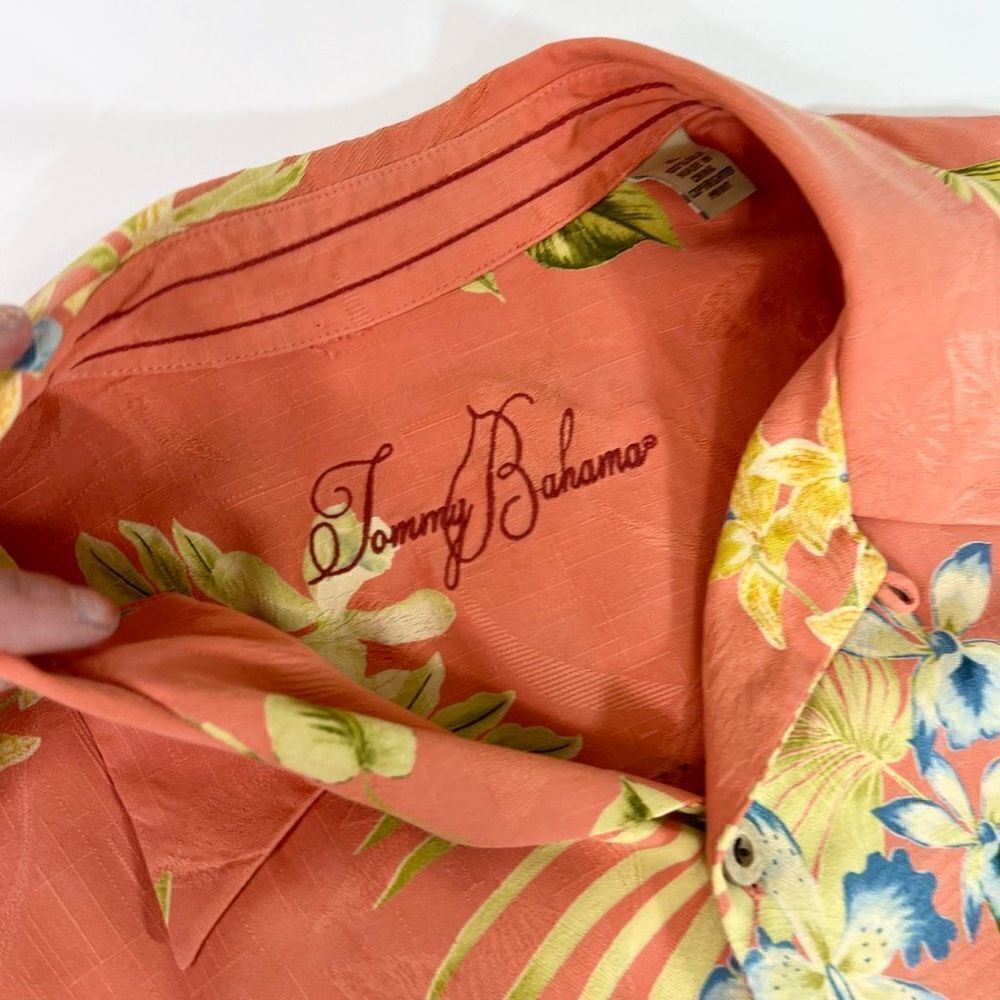 Tommy Bahama Silk Hawaiian Button Up Shirt Mens XL Pink Floral Short Sleeves - Picture 3 of 8